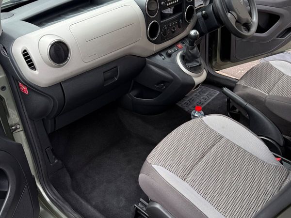 Peugeot Partner MPV, Diesel, 2012, Grey