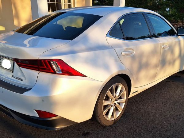 Lexus IS Saloon, Petrol Hybrid, 2014, White