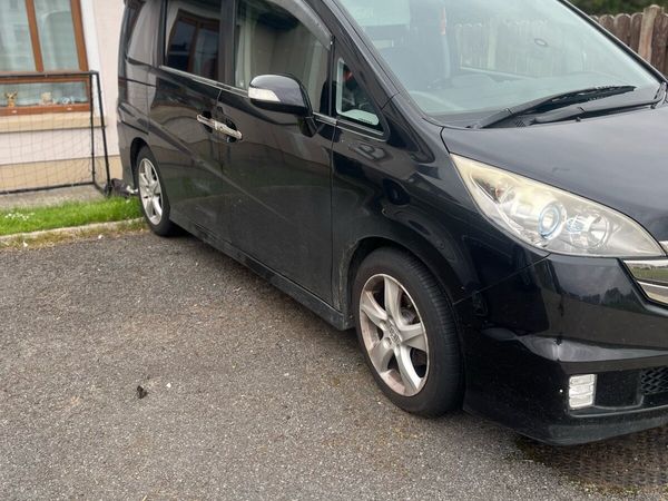 Honda Stepwagon MPV, Petrol, 2009, Black
