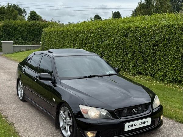 Lexus IS Saloon, Petrol, 2005, Black