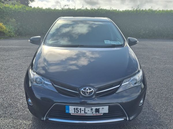 Toyota Auris Hatchback, Diesel, 2015, Grey