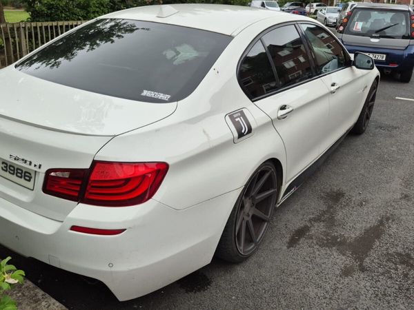 BMW 5-Series Saloon, Diesel, 2011, White