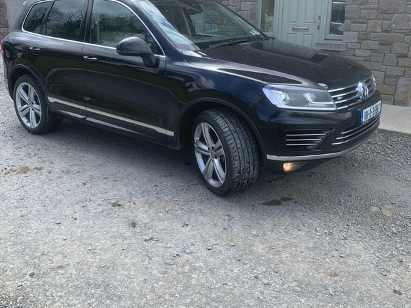 Volkswagen Touareg SUV, Diesel, 2018, Black