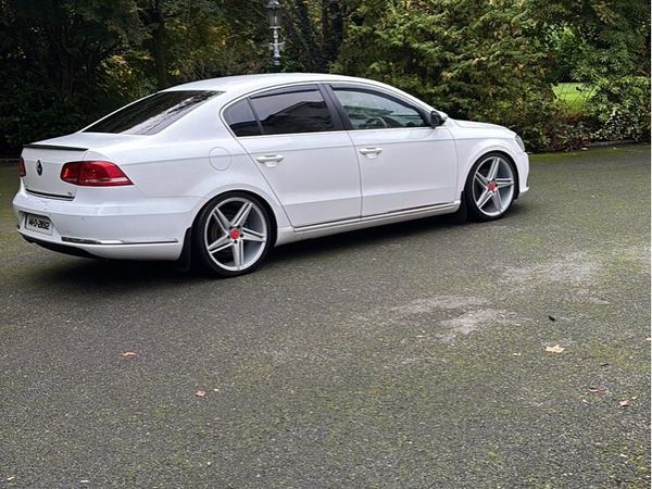 Volkswagen Passat Saloon, Diesel, 2014, White