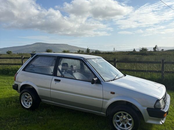 Toyota Starlet Hatchback, Petrol, 1986, Grey
