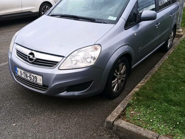 Opel Zafira MPV, Diesel, 2011, Silver