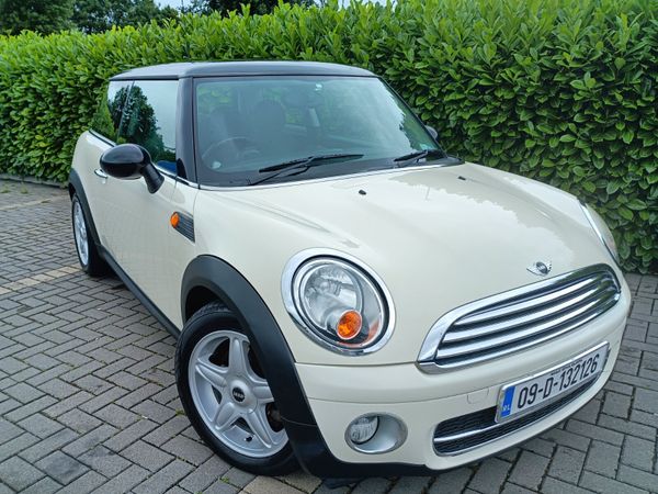 Mini Cooper Hatchback, Diesel, 2009, White