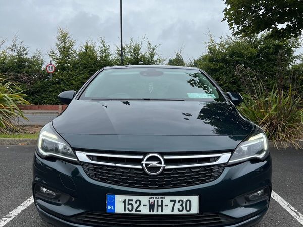 Opel Astra Hatchback, Diesel, 2015, Green