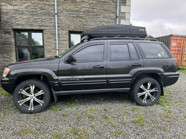 Jeep Cherokee SUV, Diesel, 2003, Black