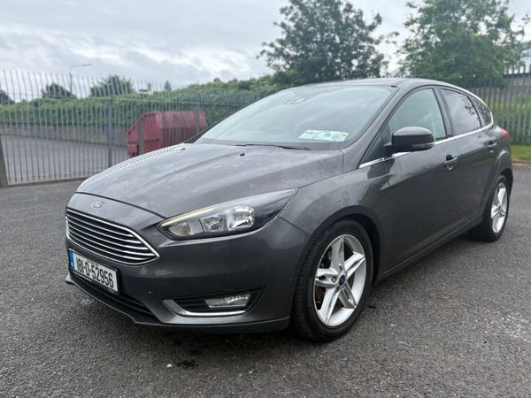 Ford Focus Hatchback, Petrol, 2018, Grey