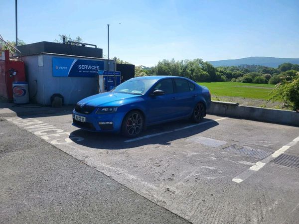 Skoda Octavia Saloon, Diesel, 2016, Blue