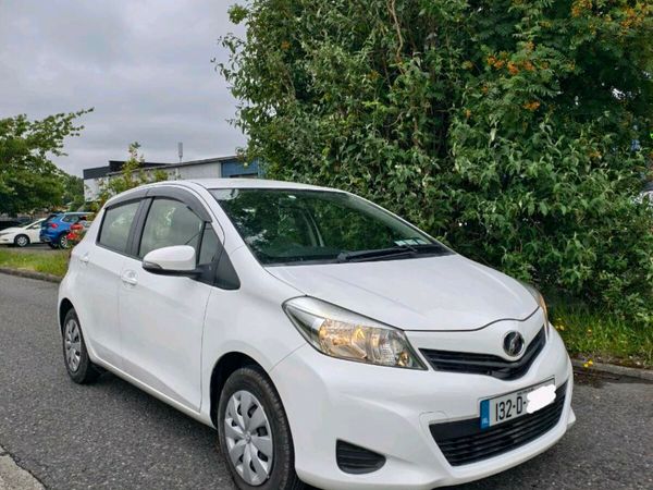 Toyota Vitz Hatchback, Petrol, 2013, White