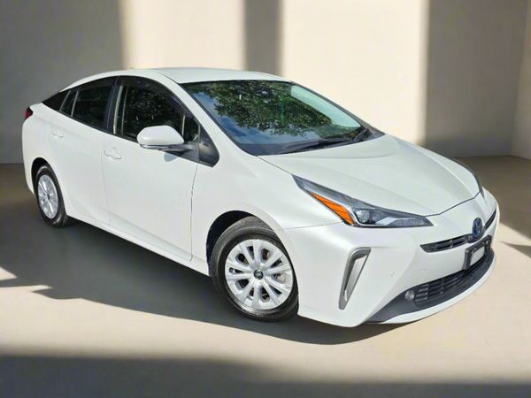 Toyota Prius Hatchback, Petrol Hybrid, 2022, White