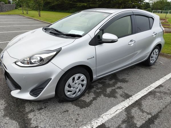 Toyota Aqua Hatchback, Petrol Hybrid, 2019, Silver