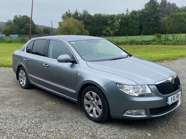 Skoda Superb Saloon, Diesel, 2011, Grey