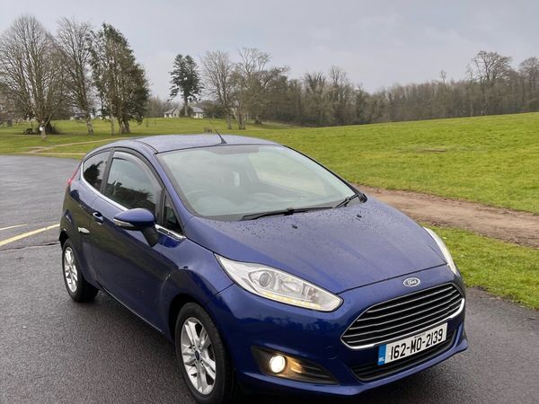 Ford Fiesta Hatchback, Petrol, 2016, Blue