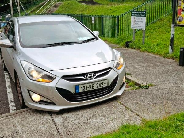 Hyundai i40 Saloon, Diesel, 2013, Silver