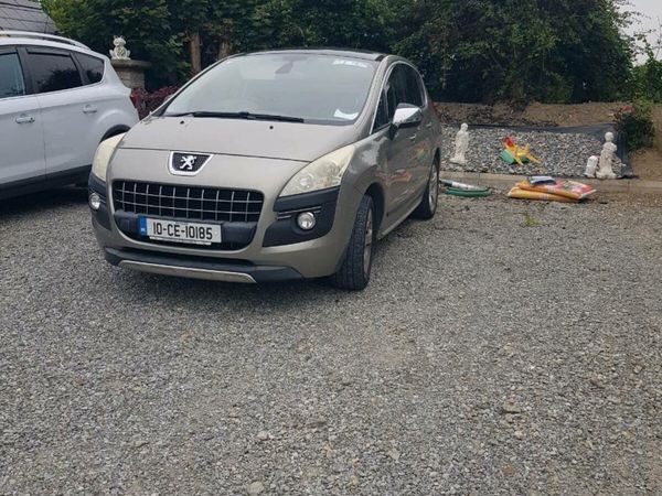 Peugeot 3008 MPV, Diesel, 2010, Grey