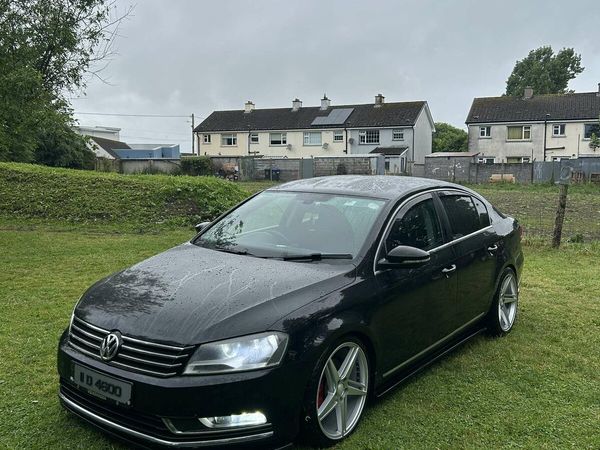 Volkswagen Passat Saloon, Diesel, 2011, Black