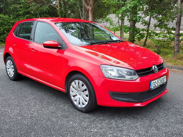 Volkswagen Polo Hatchback, Petrol, 2013, Red