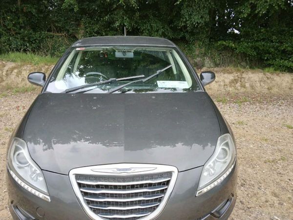 Chrysler Delta Hatchback, Petrol, 2012, Grey