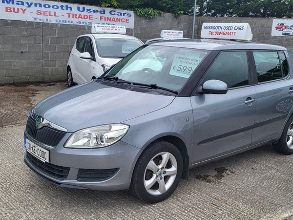 Skoda Fabia Hatchback, Petrol, 2013, Grey