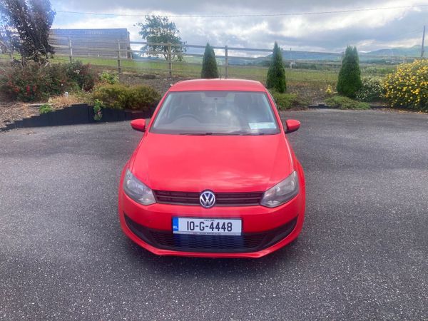 Volkswagen Polo Hatchback, Petrol, 2010, Red