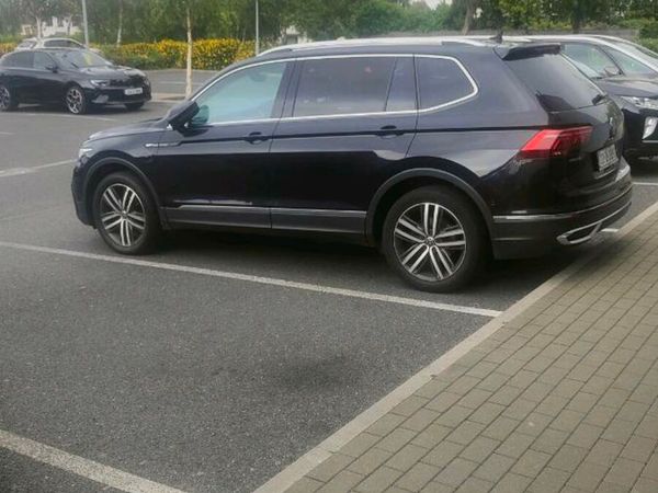 Volkswagen Tiguan Allspace SUV, Diesel, 2022, Black