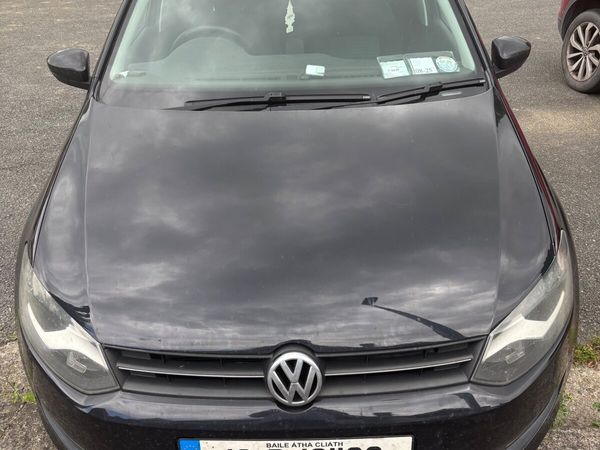 Volkswagen Polo Hatchback, Diesel, 2010, Black