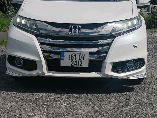 Honda Odyssey Estate, Petrol Hybrid, 2016, White