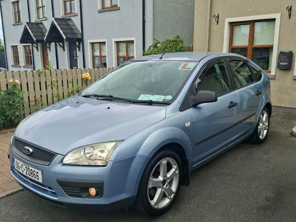 Ford Focus Hatchback, Petrol, 2006, Blue