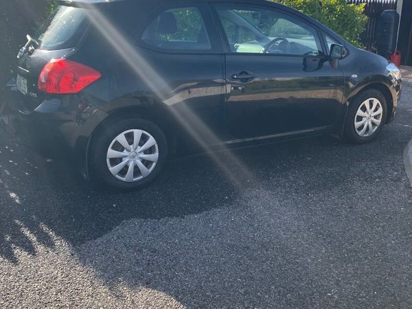Toyota Auris Hatchback, Petrol, 2008, Black