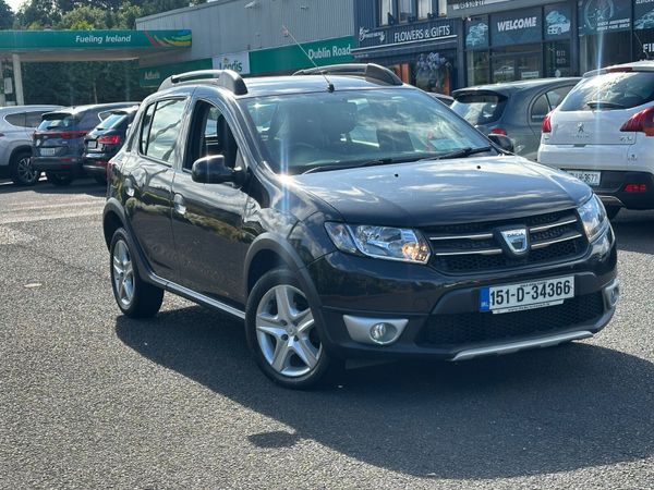 Dacia Sandero Stepway Hatchback, Diesel, 2015, Black