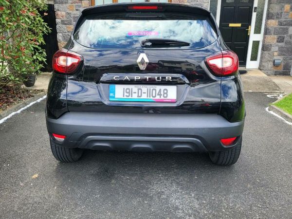 Renault Captur Hatchback, Petrol, 2019, Black
