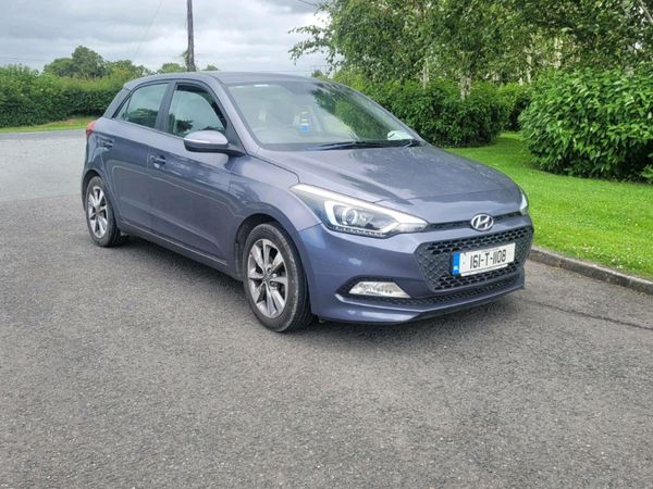 Hyundai i20 Hatchback, Petrol, 2016, Grey