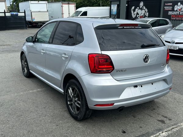 Volkswagen Polo Hatchback, Petrol, 2014, Silver