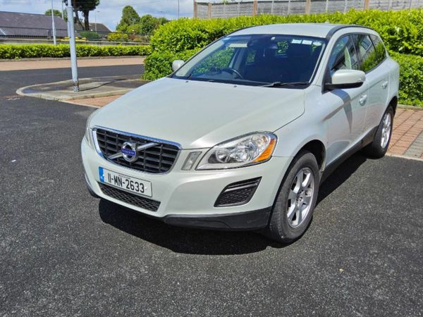 Volvo XC60 SUV, Diesel, 2011, White