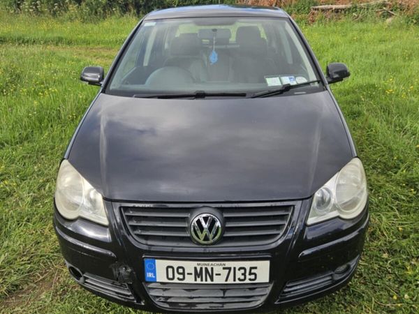 Volkswagen Polo Hatchback, Petrol, 2009, Black