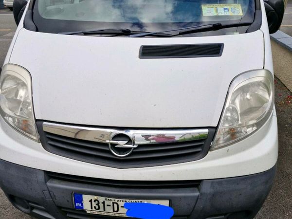 Opel Vivaro Estate, Diesel, 2013, White
