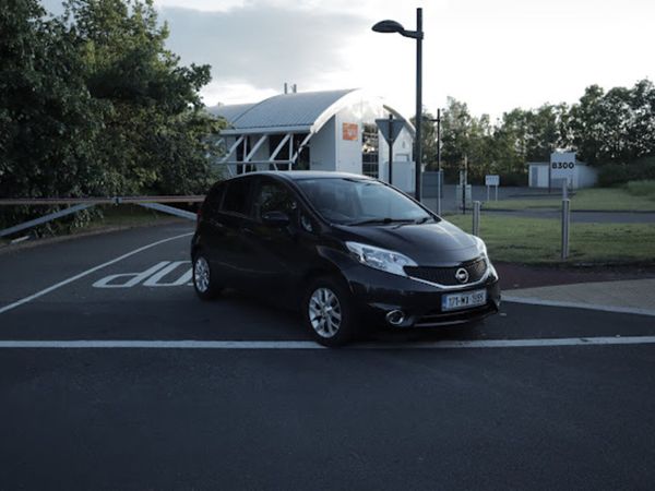Nissan Note MPV, Petrol, 2017, Black