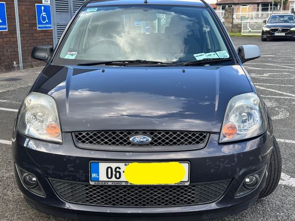 Ford Fiesta Hatchback, Petrol, 2006, Silver