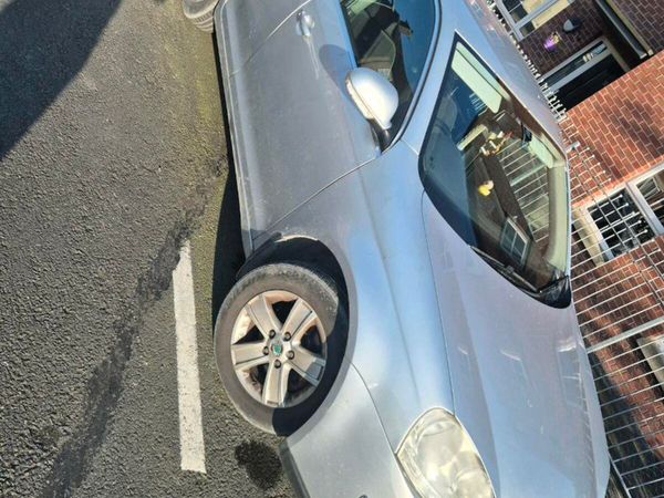 Volkswagen Golf Saloon, Diesel, 2009, Silver