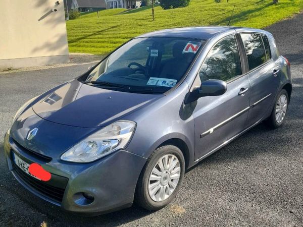 Renault Clio Hatchback, Ethanol Petrol, 2011, Blue