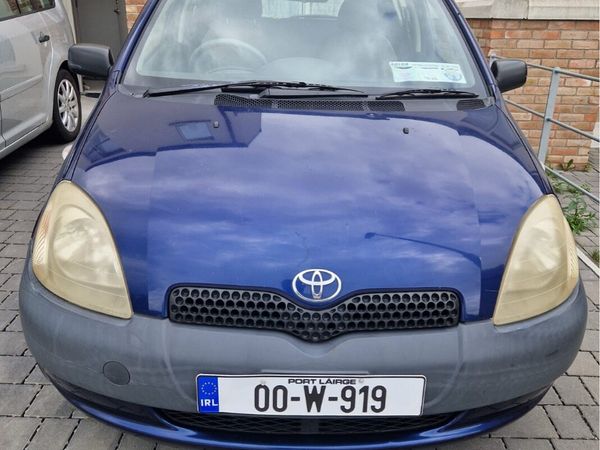 Toyota Yaris Hatchback, Petrol, 2000, Blue