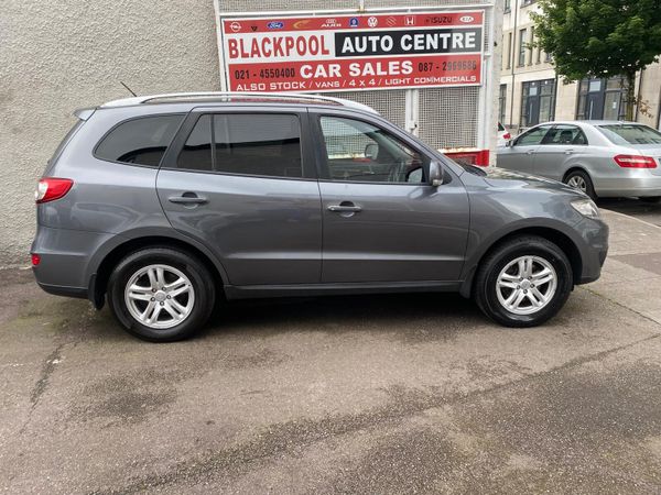 Hyundai Santa Fe SUV, Diesel, 2012, Silver