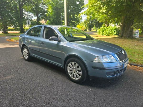 Skoda Octavia Hatchback, Petrol, 2008, Grey