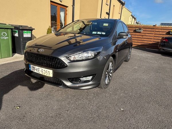 Ford Focus Hatchback, Diesel, 2017, Grey