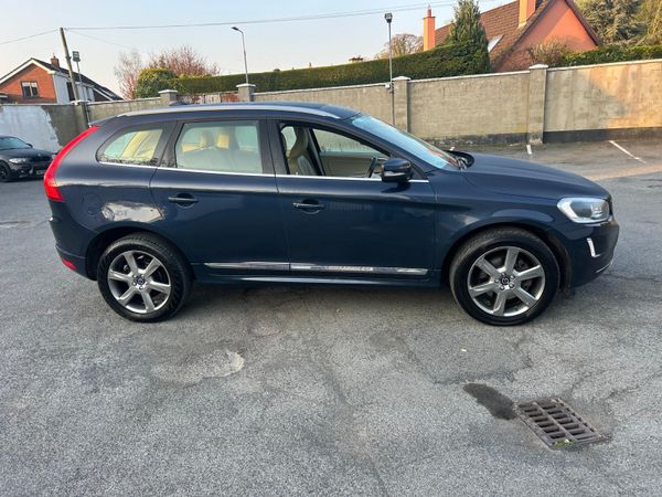 Volvo XC60 SUV, Diesel, 2015, Blue