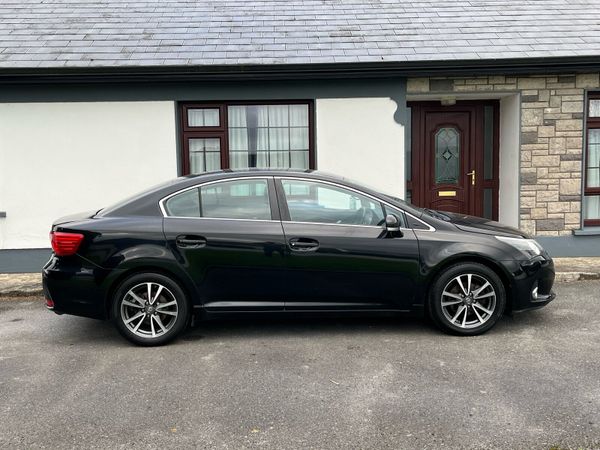 Toyota Avensis Saloon, Diesel, 2014, Black