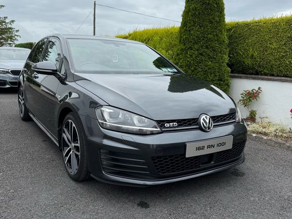 Volkswagen Golf Hatchback, Diesel, 2016, Grey